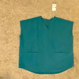 NWT Rafaela Figs top size M